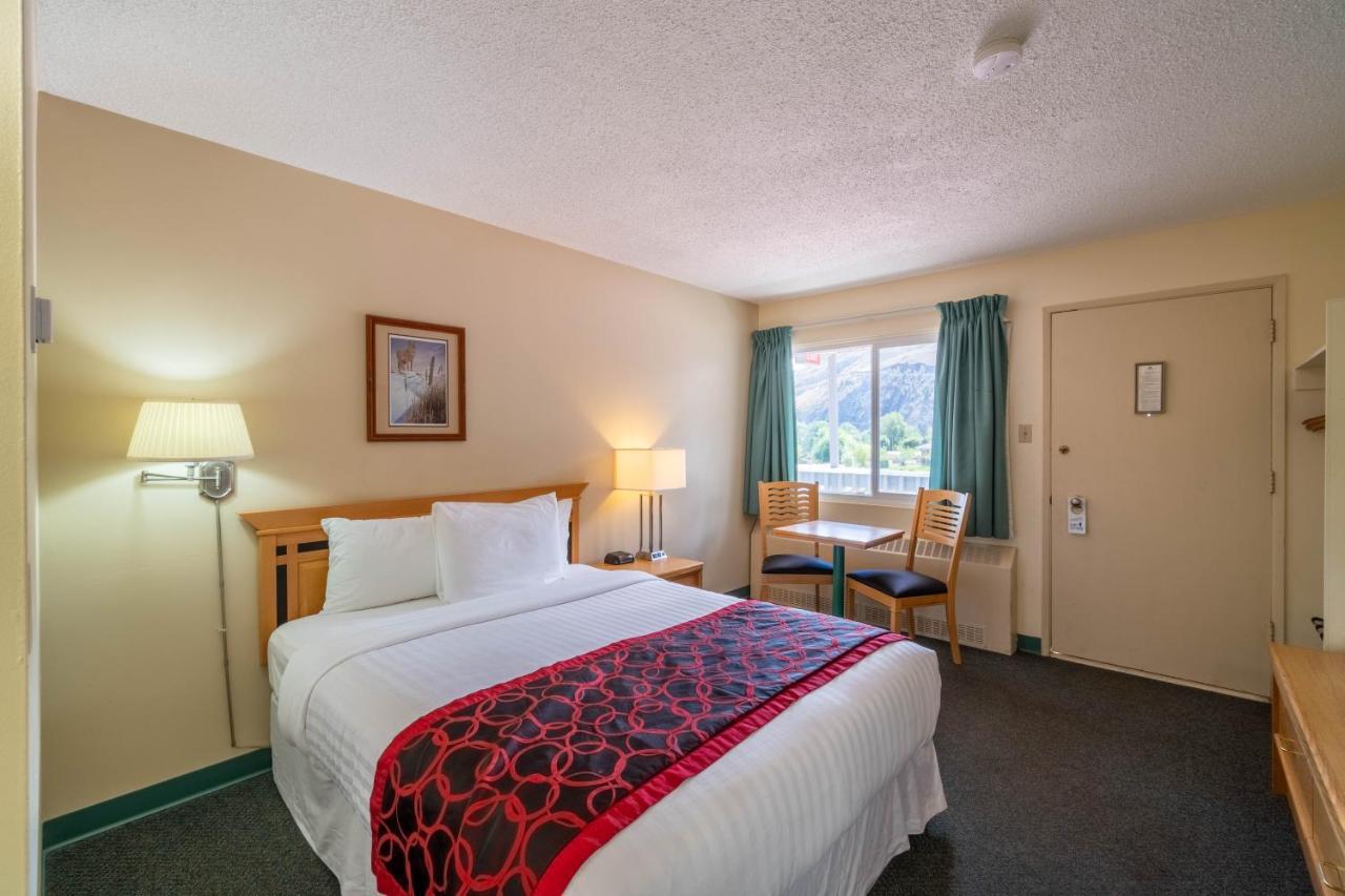 קאש קריק Canada'S Best Value Desert Inn & Suites מראה חיצוני תמונה